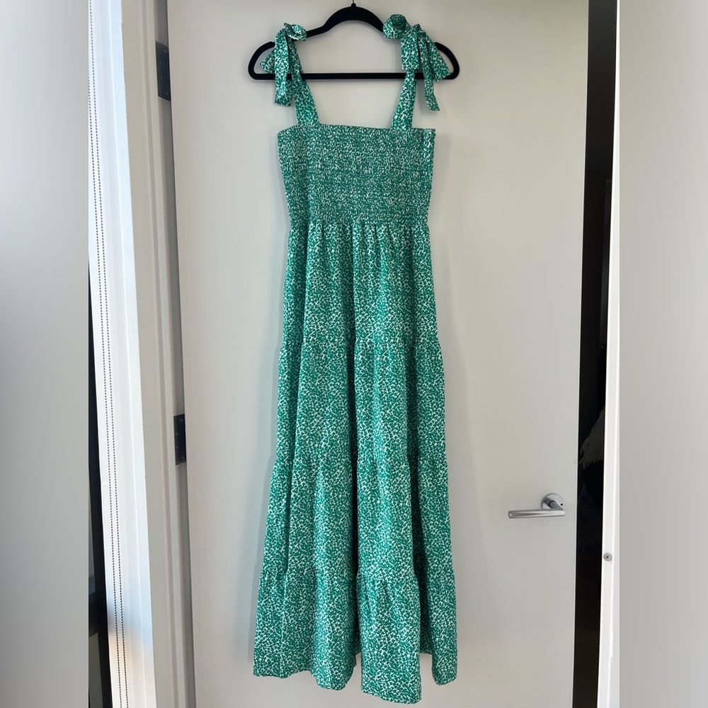 Smocked Bodice to 3 tiered skirt maxi dress Size L